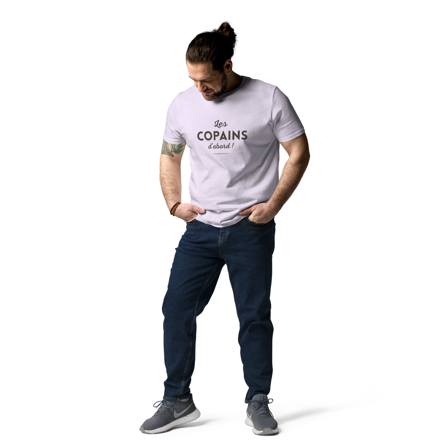 T-shirt Bio « Les Copains d’abord ! » – Unisexe – Lavande Douce